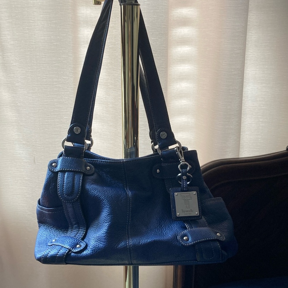Tignanello Blue Leather Shoulder Bag with Classic Design